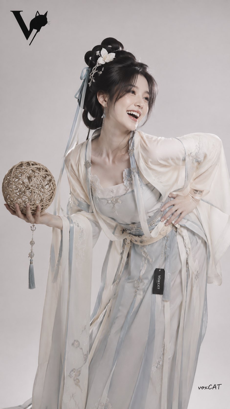 新中式古风：暖灰棚拍下的汉元素写真 - 图 9