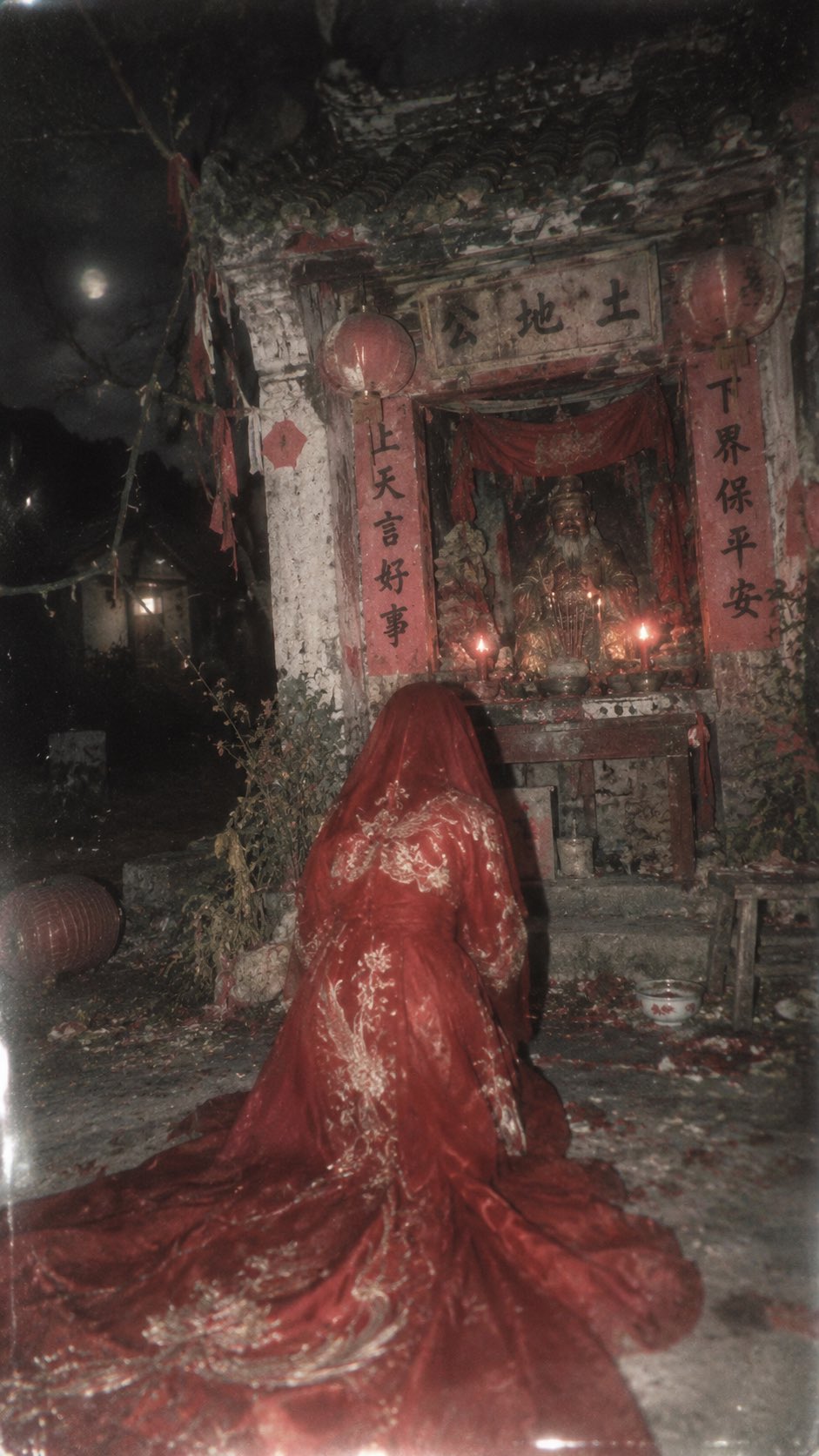 中式梦核：土地庙红衣新娘的CCD柔焦直闪 - 图 2